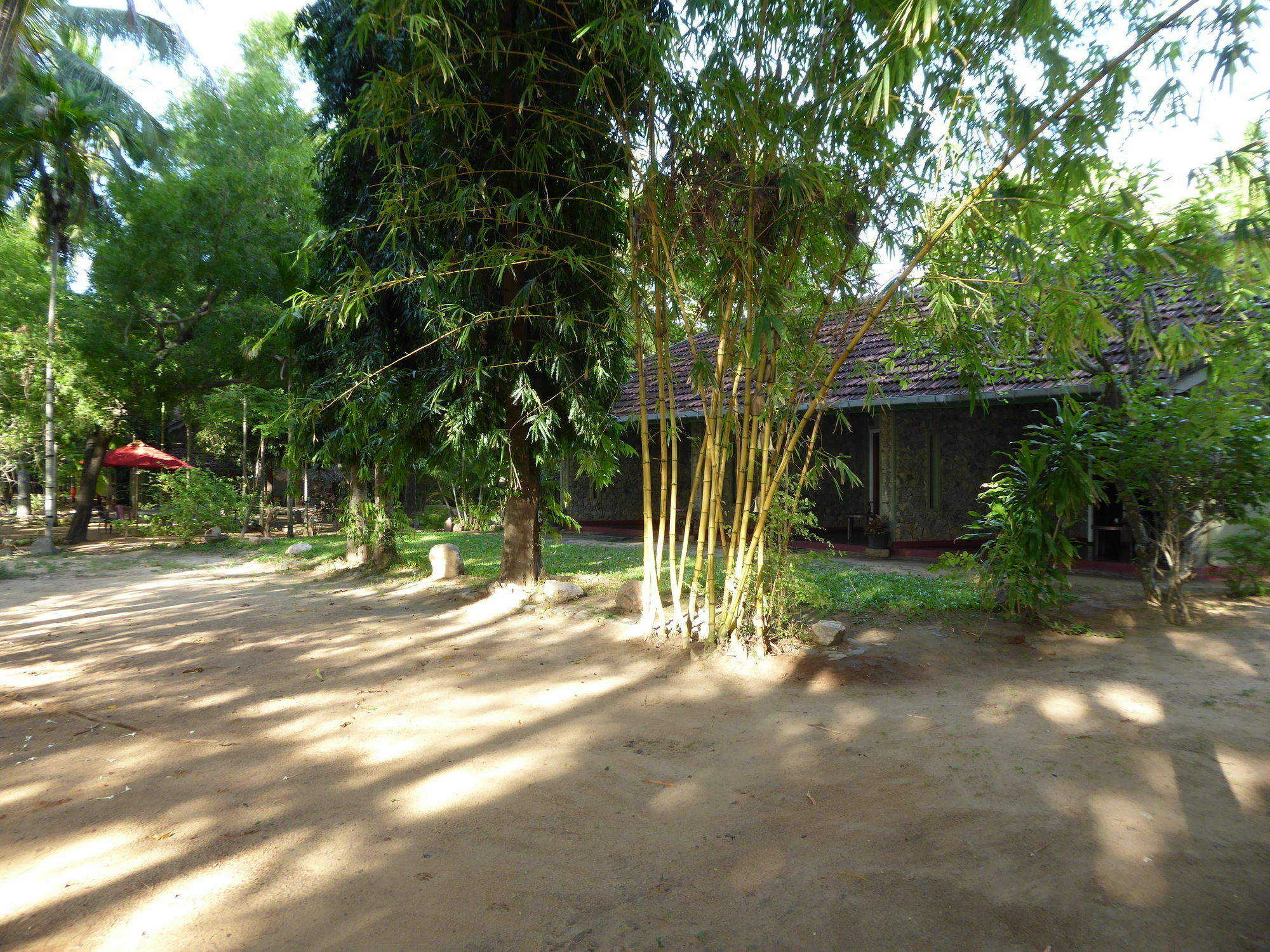 Riviera Resort Batticaloa Exterior foto